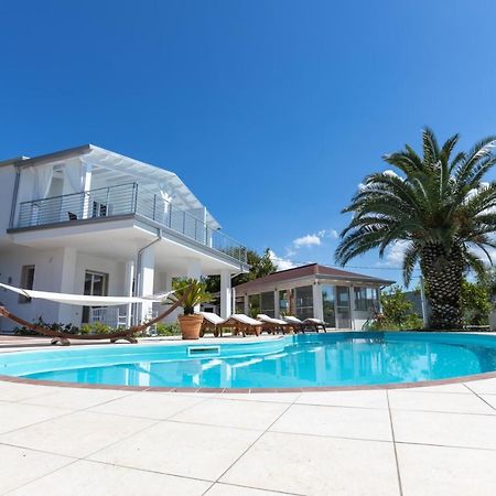 B&B White House Peschici Buitenkant foto