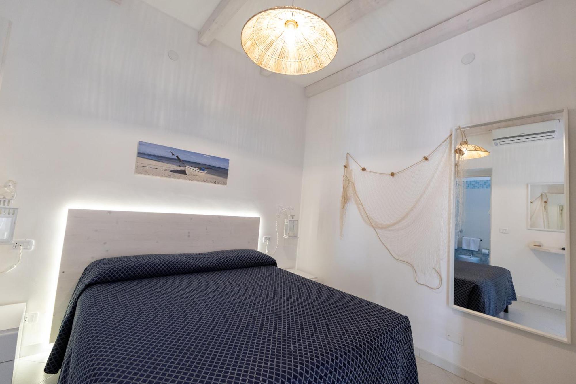 B&B White House Peschici Buitenkant foto